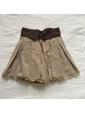 Axes Femme Brown and tan pleated skirt look shorts with lace trim